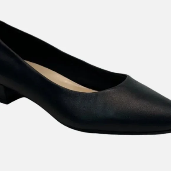 Easy Spirit | Shoes | Easy Spirit Caldise Black Leather Womens Pump Size 8b Comfortable Heels | Poshmark Easy Spirit | Shoes | Easy Spirit Caldise Black Leather Womens Pump Size 8b Comfortable Heels | Poshmark